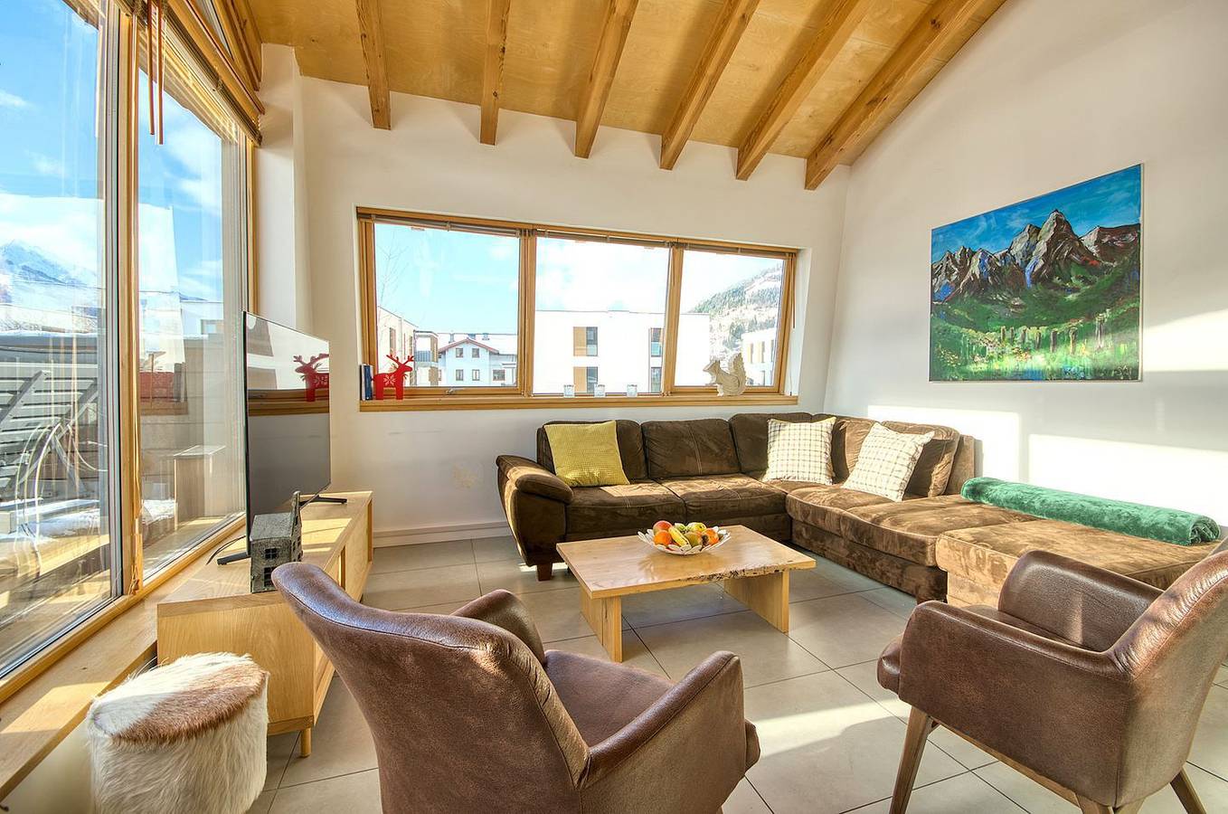 Hel lägenhet, Modern apartment next to golf course with great view, 900 m to the ski lifts in Zell am See, Kitzbühelalperna