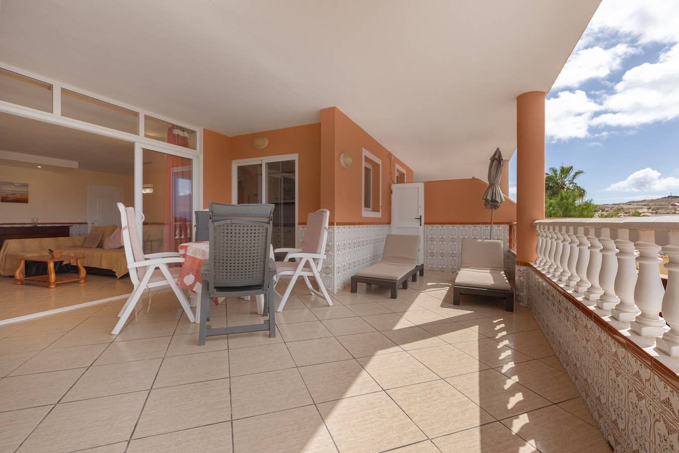 Appartement entier, Vacances 'Lanzarote' avec piscine partagée, Wi-Fi et climatisation in Südliche Bucht Costa Calma, Pájara