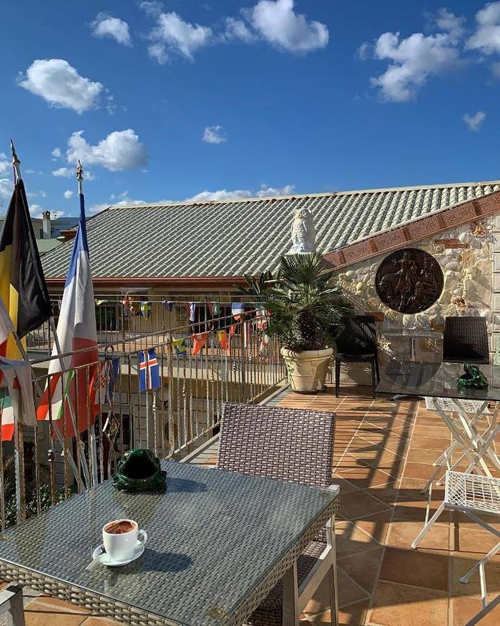 Location de vacances pour 5 personnes, avec Balcon ainsi que Terrasse et Vue dans Marina di Davoli