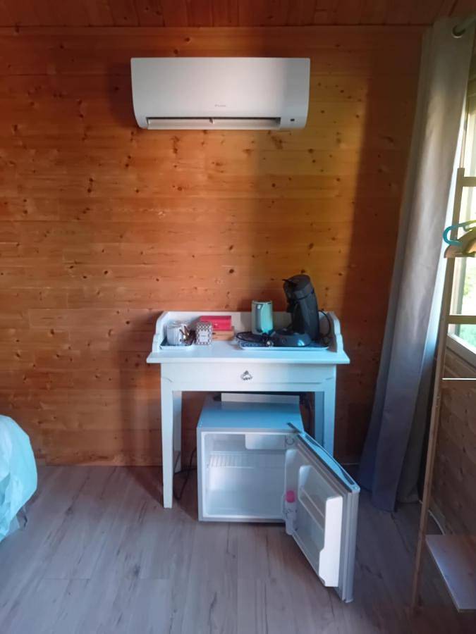 Location de vacances pour 2 personnes, avec jardin ainsi que vue et terrasse à Saint-Georges (Cantal) - 2