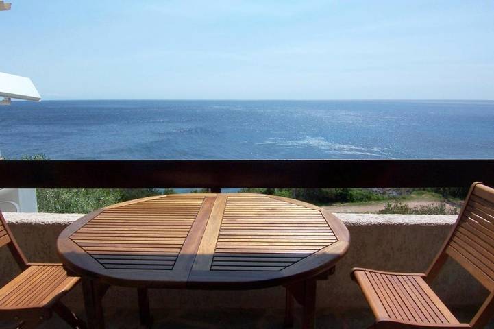 Appartement de vacances pour 4 personnes, avec Terrasse ainsi que Jardin et Vue