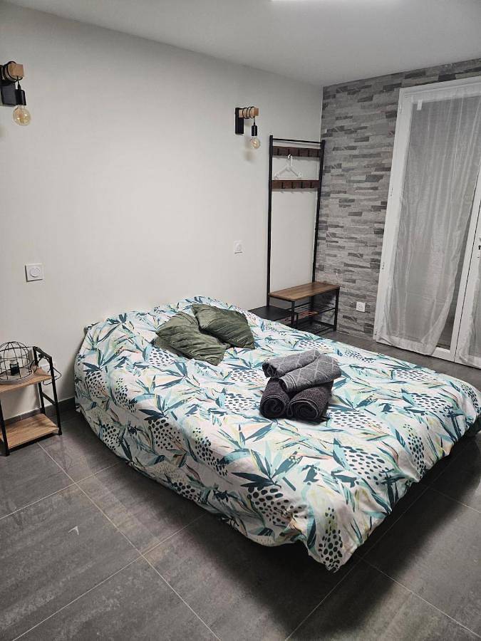 Gîte pour 2 personnes, avec terrasse à Montady - 3