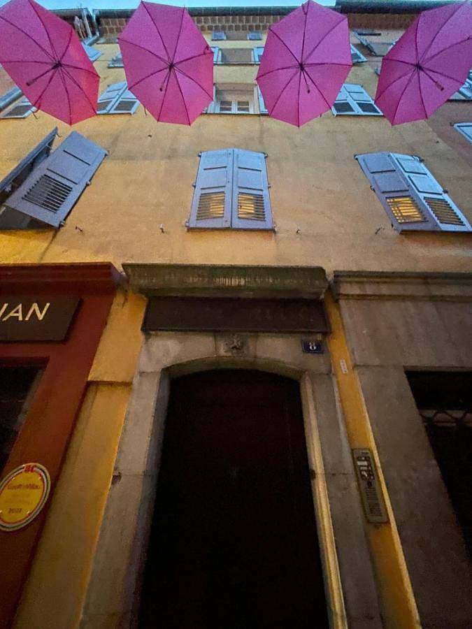 Gîte pour 9 personnes, avec vue et terrasse dans Office De Tourisme De Grasse - 2