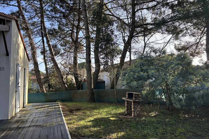 Location de vacances pour 6 personnes, avec jardin dans Office De Tourisme De La Tranche Sur Mer