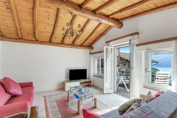 Chalet für 4 Personen in Gambarogno, Lago Maggiore (Schweiz), Bild 4