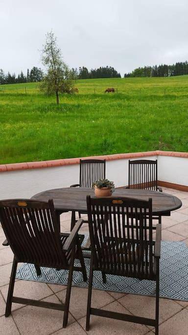 Ferienwohnung für 5 Personen, mit Terrasse und Garten sowie Ausblick in Oberzent - 2