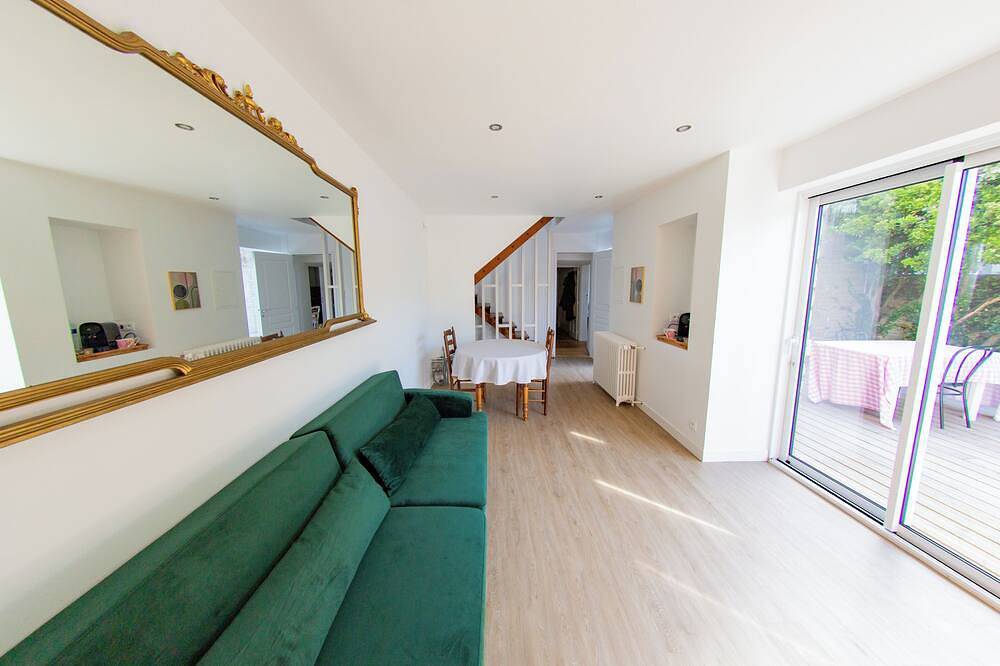 Cosy bed and breakfast downtown Avranches in Avranches, Mont-Saint-Michel Bay