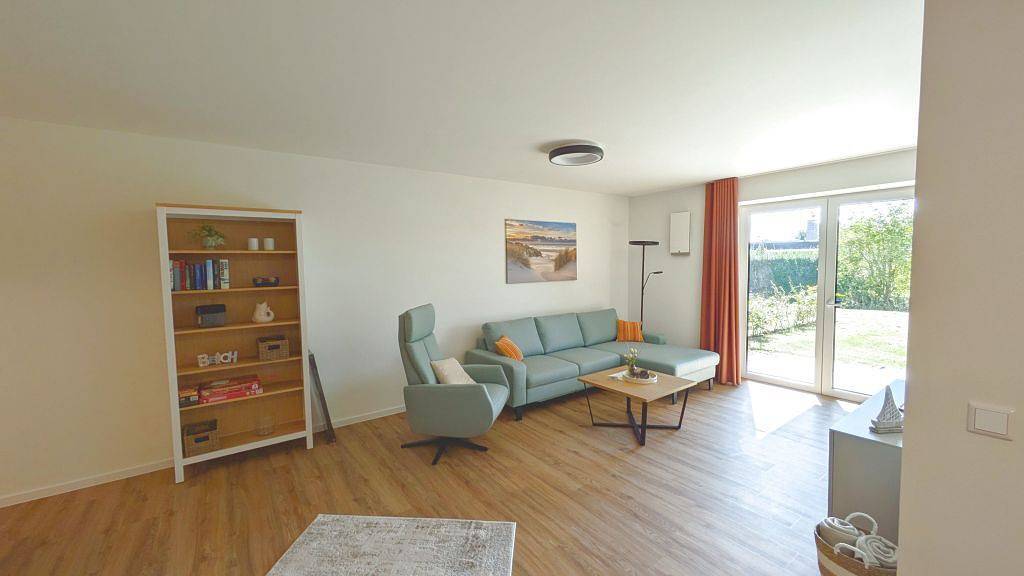 Ganze Wohnung, Schöne Tiet – Frische Auszeit. Modern. Terrasse mit Rasenfläche. Strandnah. in Tossens, Butjadingen