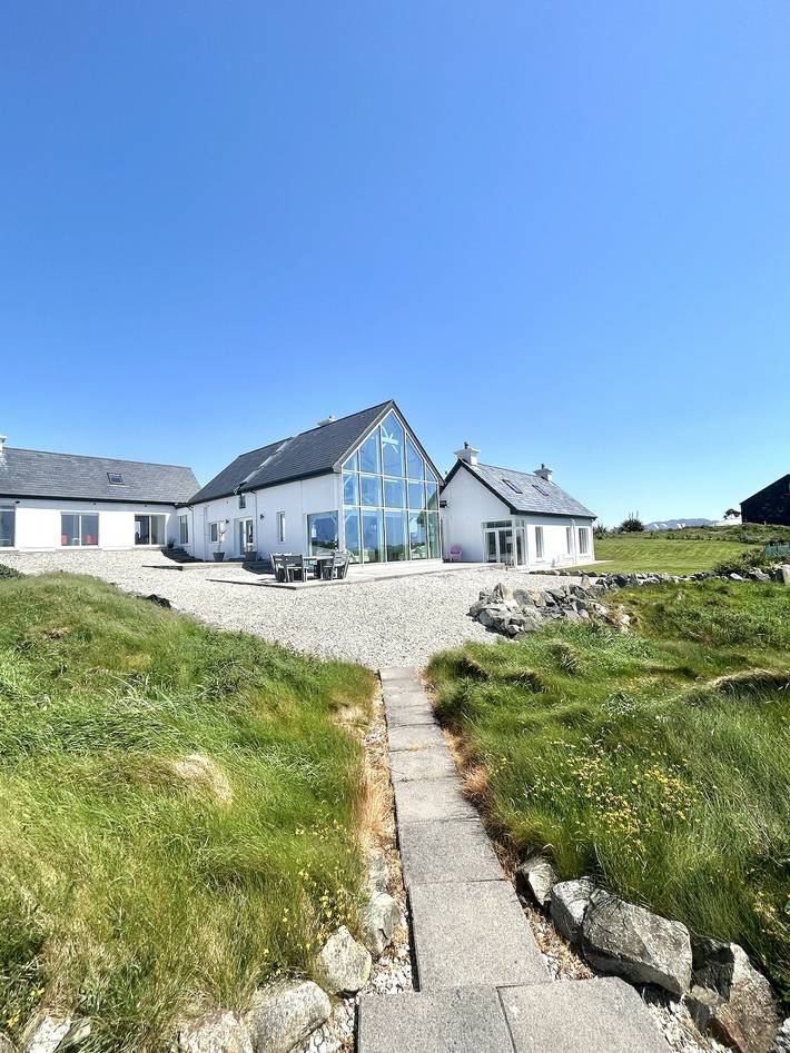 Holiday rental for 10 people in Ballyconneely