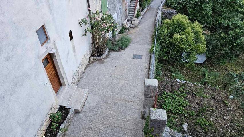 Ferienwohnung für 2 Personen, mit Terrasse und Ausblick in Mošćenice - 2