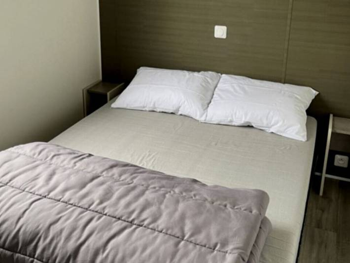 Gîte pour 4 personnes, avec terrasse ainsi que vue sur le lac et piscine à Saint-Vincent-de-Lamontjoie - 4