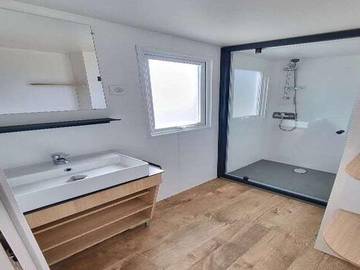 Camping pour 4 Personnes dans Saint-Rémy-sur-Durolle, Région de Thiers, Photo 3