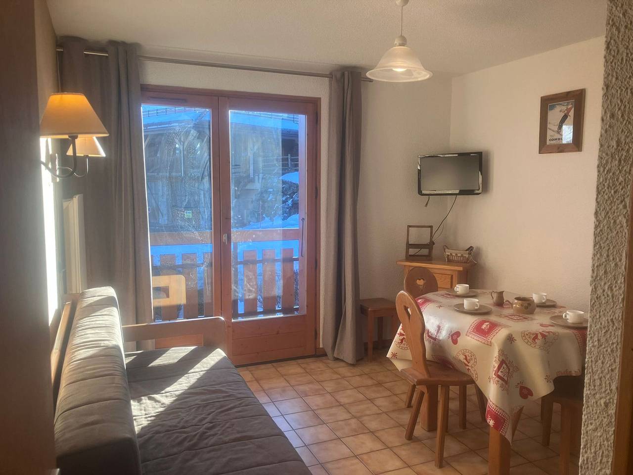 Ganze Wohnung, 2-Zimmer-Wohnung für 4 Pers, an der Piste, Parkplatz inklusive in Combloux, Pays du Mont-Blanc