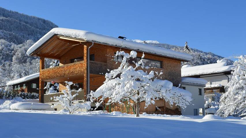 Chalet voor 5 personen, met terras en tuin, kindvriendelijk in Vorarlberg