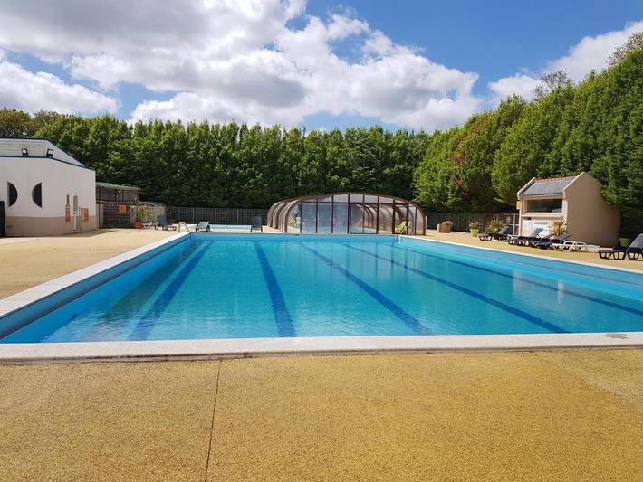 Gîte pour 6 personnes, avec jardin ainsi que bassin pour enfant et piscine à Saint-Yvi
