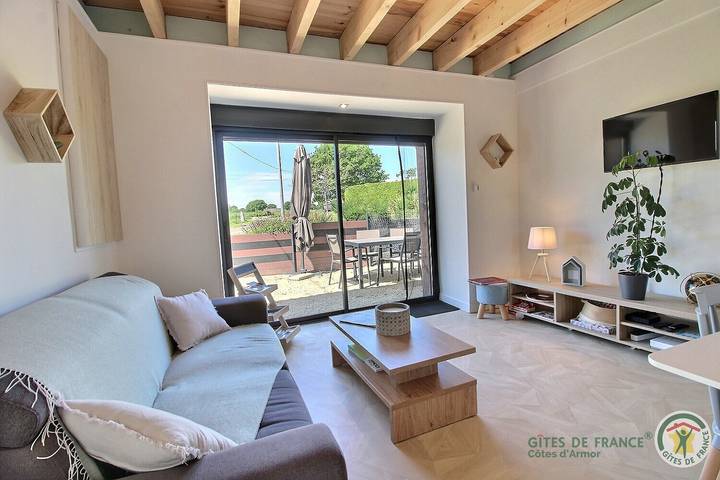 Gîte pour 2 personnes, avec Terrasse et Jardin à Ploumilliau - 2
