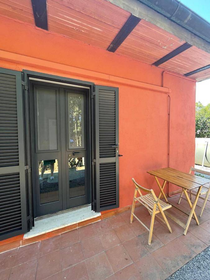 Maison d’hôte pour 2 personnes, avec Terrasse ainsi que Jardin et Piscine à Orbetello