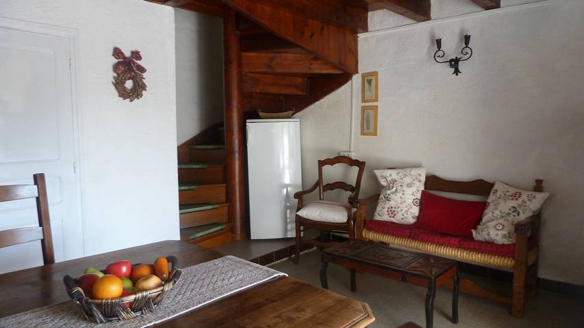 Gîte pour 5 personnes, avec terrasse à Les Bondons - 3