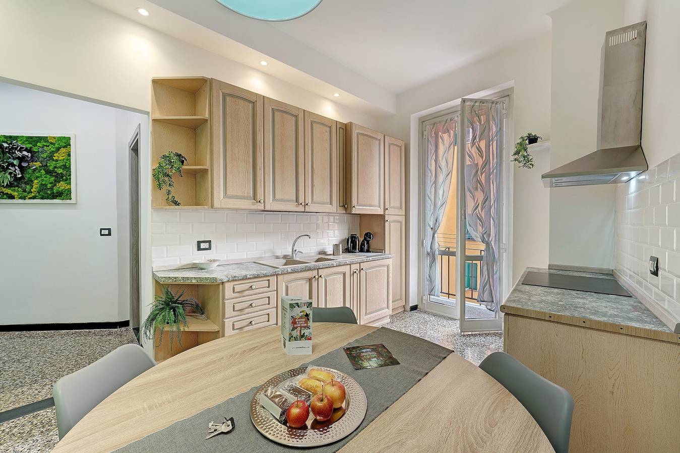 Ganze Wohnung, Apartment 'Janua Jungle House' mit Balkon, Wlan und Klimaanlage in Genua (Stadt), Genua