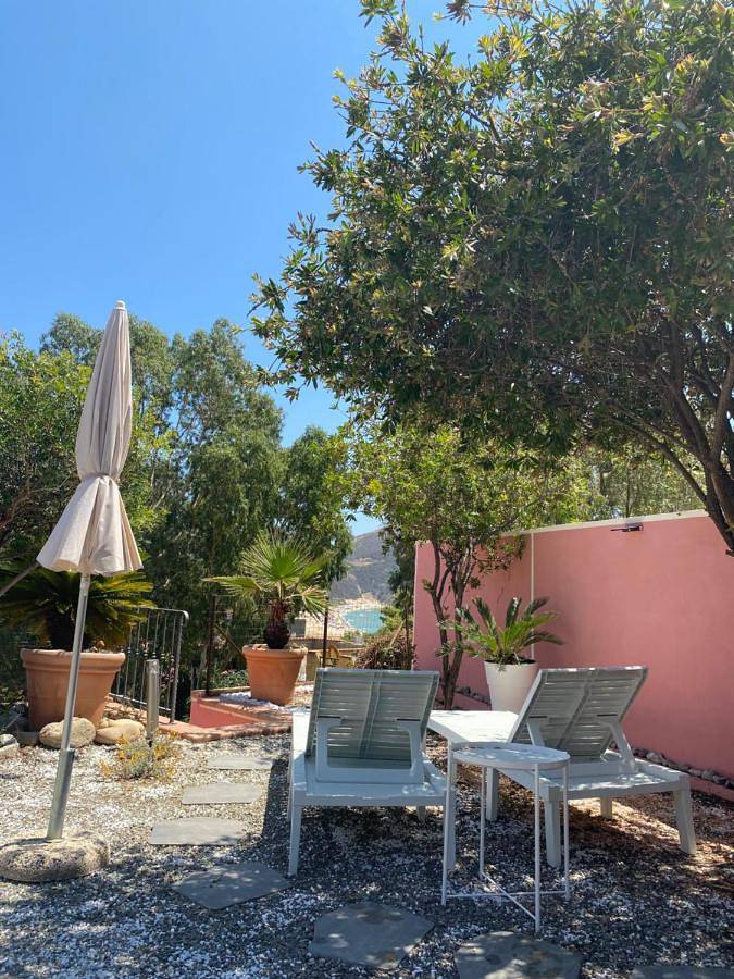Casa vacanza per 4 persone, con panorama e giardino nonché terrazza - 1