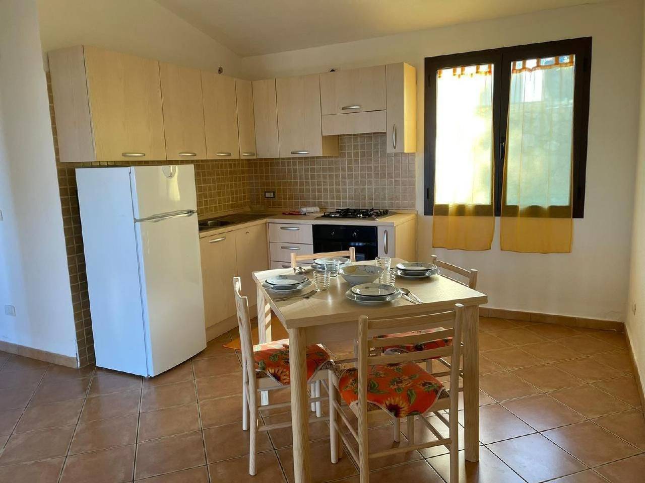 Ganze Wohnung, Wohnung in Budoni mit Außenterrasse in Baia Sant'Anna, Olbia-Tempio