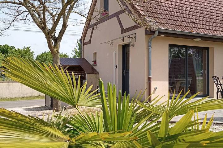 Gîte pour 4 personnes, avec jardin ainsi que jacuzzi et terrasse dans Saint-Maurice-en-Rivière