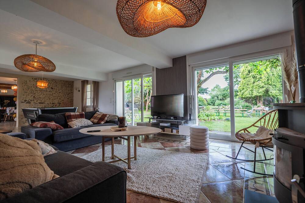 Maison Teneryl renovated farmhouse in Saint-Benoît-sur-Loire, Loire-Tal