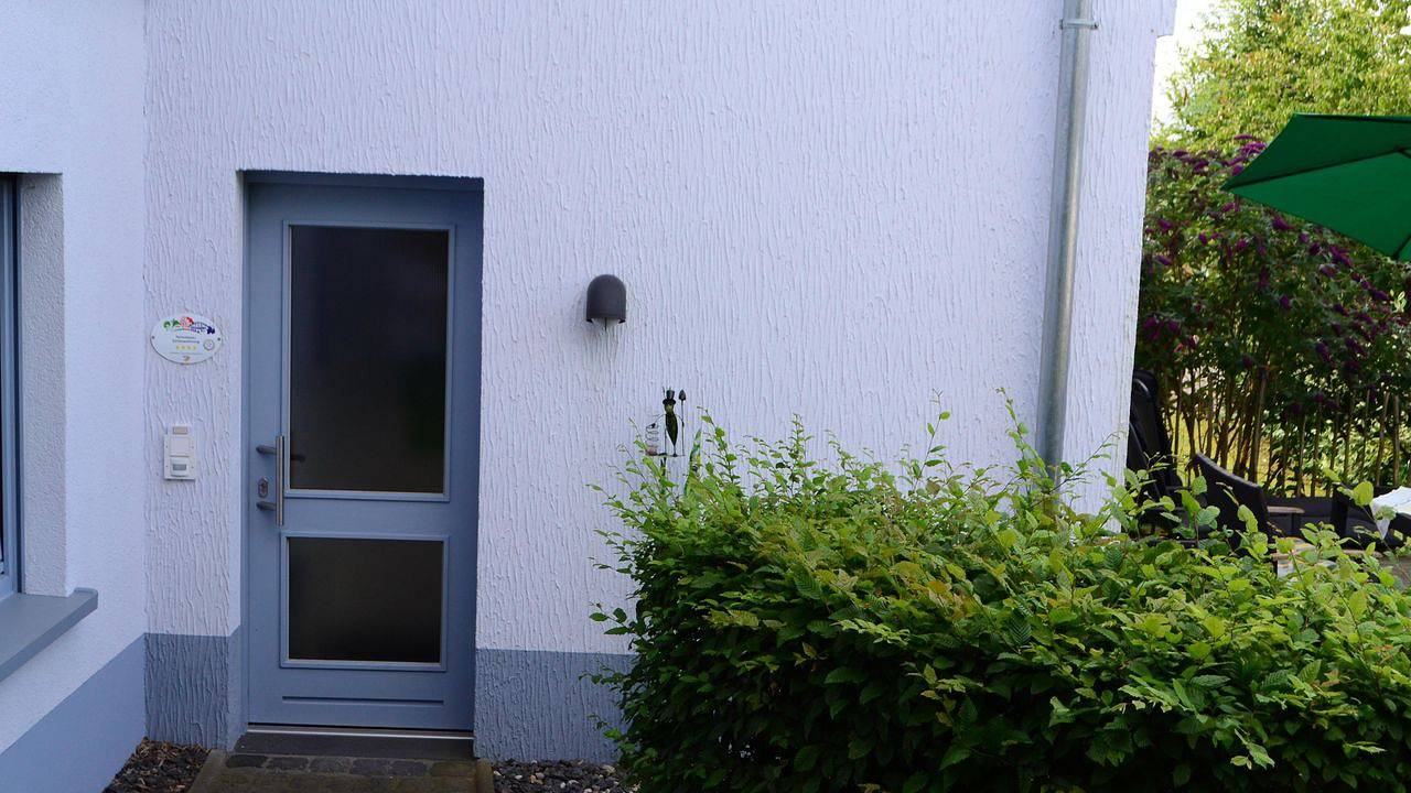 Geheel vakantieappartement, Vakantieappartement voor 2 personen met terras in Daun, Vulkaan-Eifel