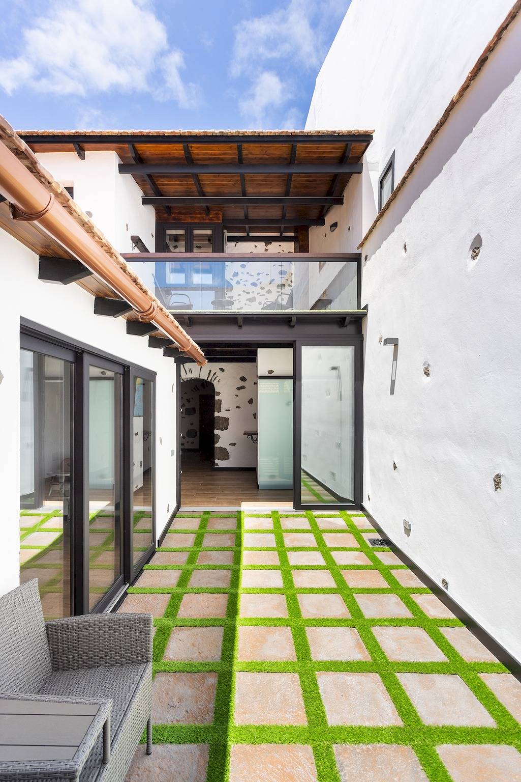 Home2Book Rustic Stone Haven with Terrace in El Farrobo, La Guancha