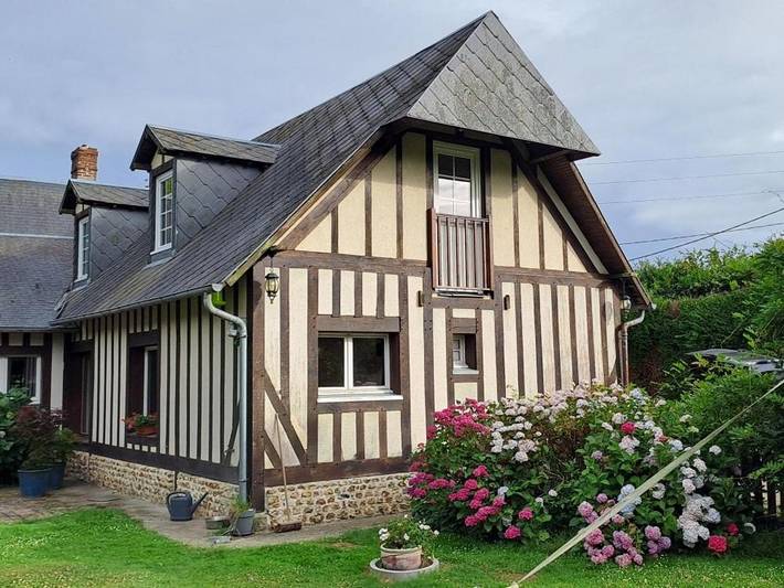 Gîte pour 2 personnes, avec jardin à Bernay
