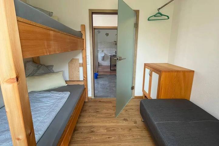 Ganze Wohnung, Fewo Klärle eingebettet in das schöne Allgäu mit eigenem Garten und Wintergarten in Gebrazhofen, Leutkirch im Allgäu