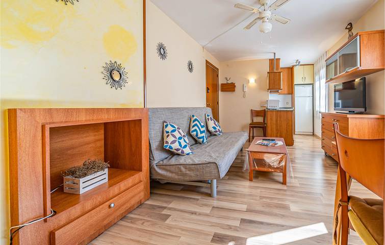 Gîte pour 3 personnes, avec piscine à Pineda de Mar - 4