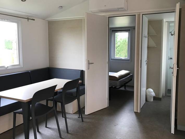 Camping Des Favards - Mobilhome 6 personnes - Confort 3 chambres in Violès, Vaucluse