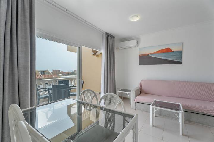 Apartamento para 4 personas, con jardín y balcón en Golf del Sur