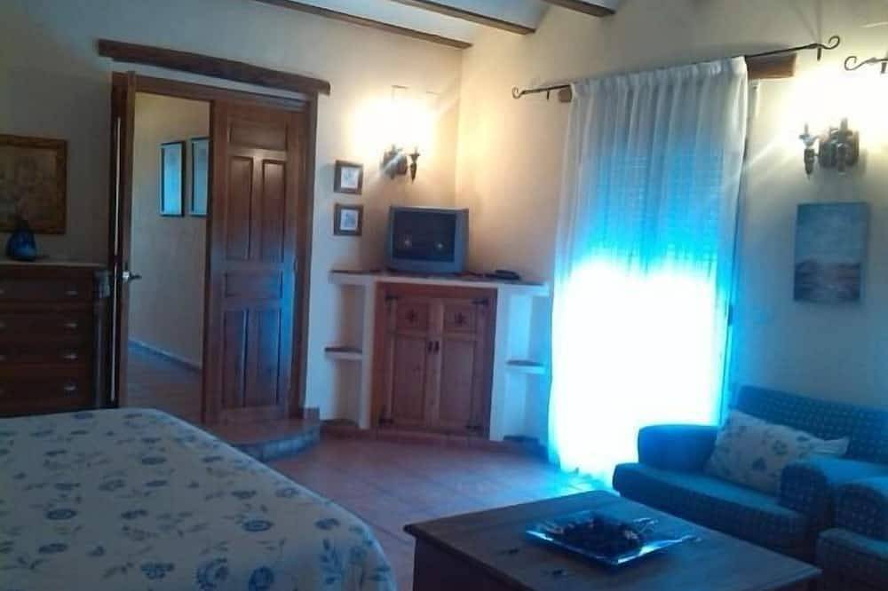 Self catering Posada del Júcar for 14 people in La Gila, Alcalá del Júcar