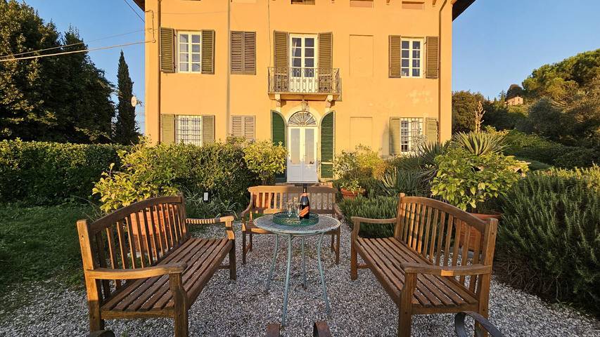 Villa per 12 persone a Massarosa