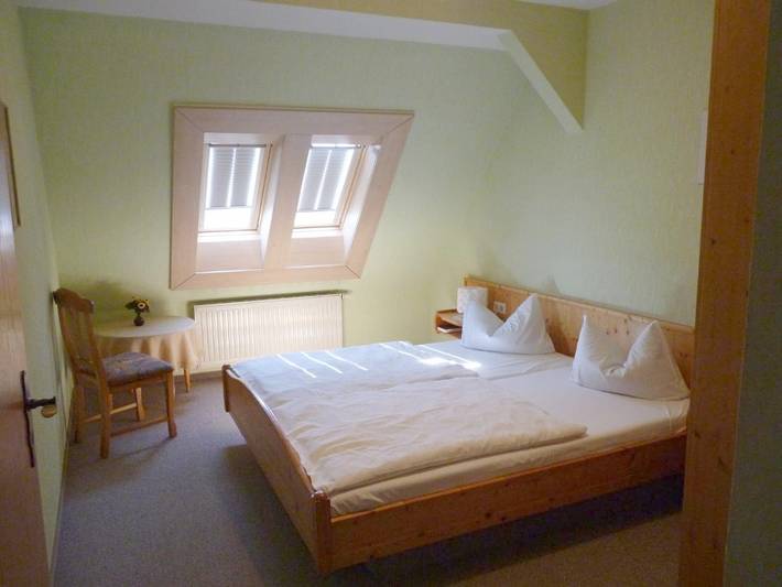 Hotel für 3 Personen, mit Terrasse und Garten in Floh-Seligenthal - 3