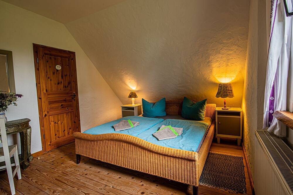 Ganze Wohnung, Ferienwohnung im Spöckerhus in Ahrenshagen-Daskow, Vorpommern-Rügen