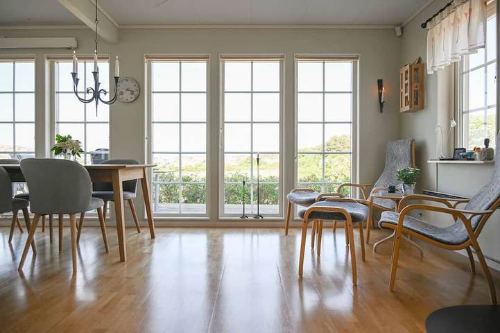 Ferienhaus für 4 Personen, mit Garten und Whirlpool in Tanum