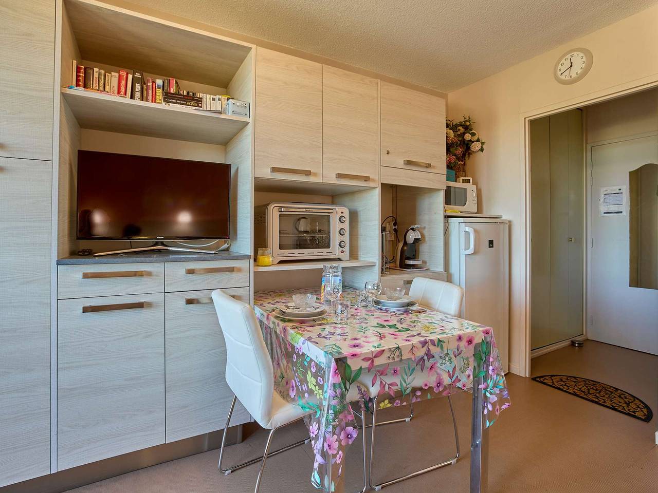 Studio entier, Studio lumineux proche Lac de l'Uby avec Wi-Fi gratuit in Cazaubon, Gers
