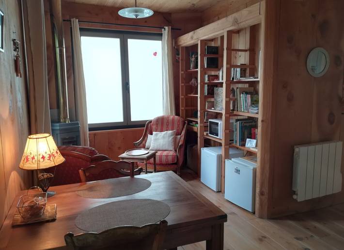 Gîte pour 2 personnes, avec terrasse, animaux acceptés dans le Puy-de-Dôme - 3