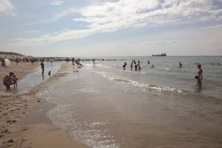 Ferienwohnung für 6 Personen, mit Balkon und Pool in Westkapelle