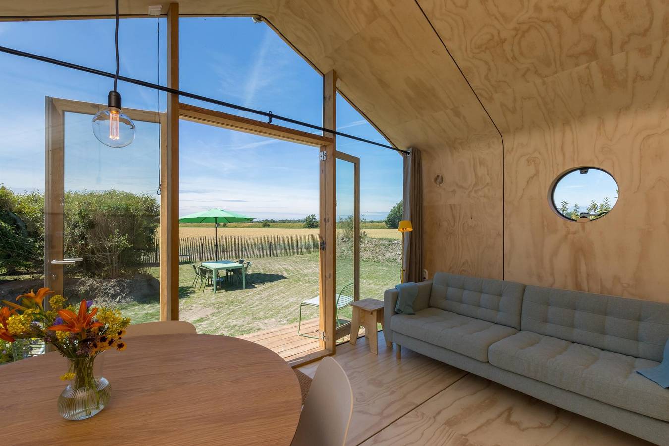 Ferienhaus für 4 Personen mit Terrasse in Vrouwenpolder, Walcheren