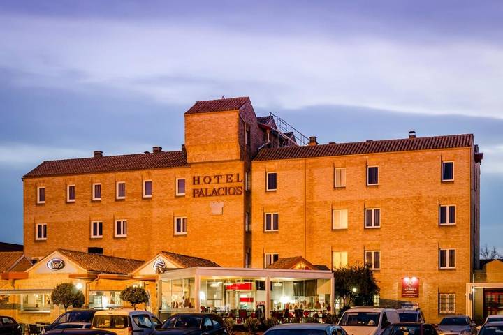 Hôtel pour 2 personnes, avec Terrasse et Jardin à Rincón de Soto