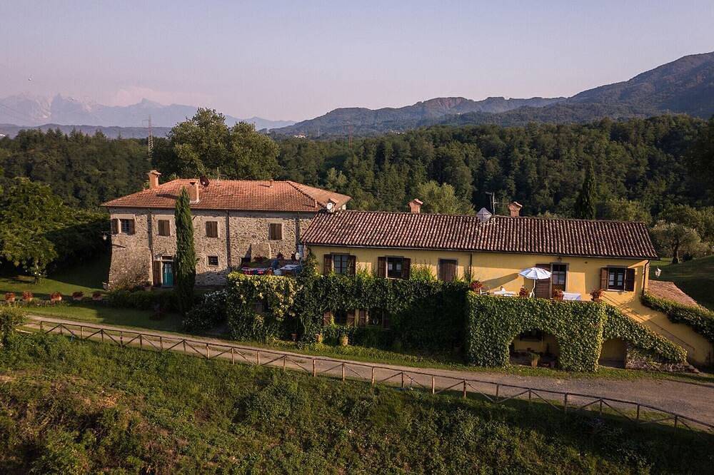 Schöne Ca 'del Bosco Bauernhaus in Lunigiana - Cipresso Apartment in Mulazzo, Val di Magra