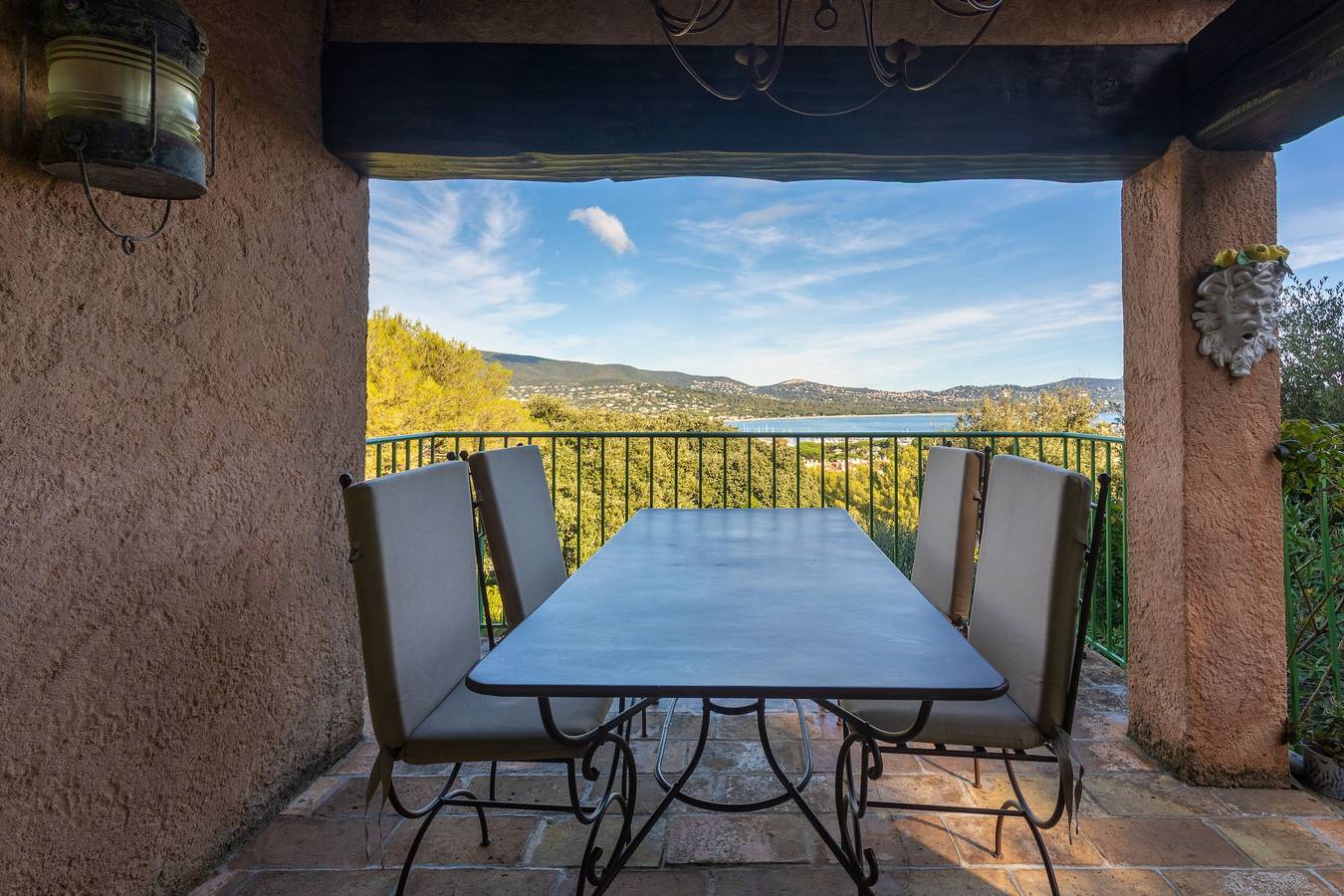 Villa 'La Mignonette' with Sea View, Private Garden and Wi-Fi in Cavalaire-sur-Mer, Mediterranean Coast (France)