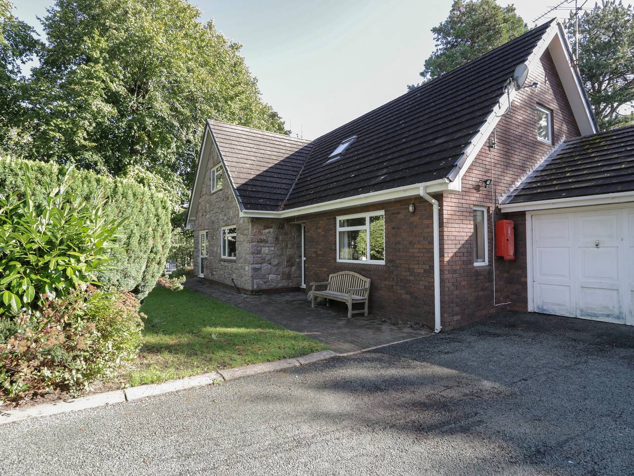 Woodlands Retreat in Denbighshire