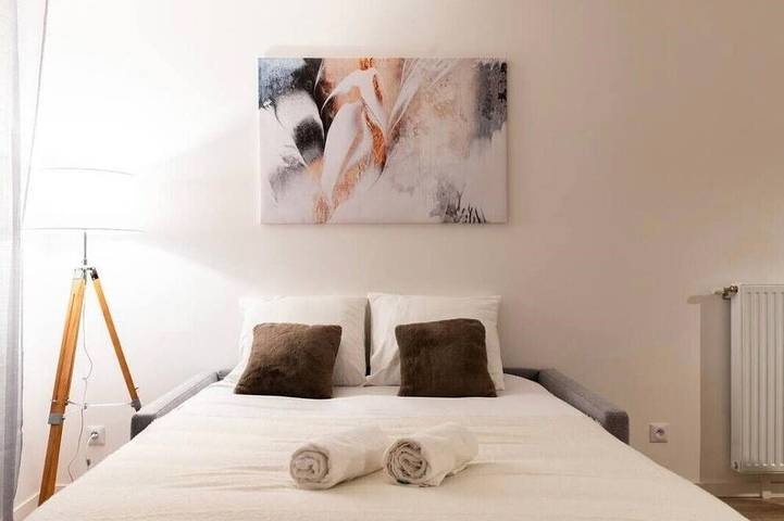 Entire apartment, Cosy, fully-equipped apartment just 15 minutes from Disneyland. in Montévrain, Seine-et-Marne