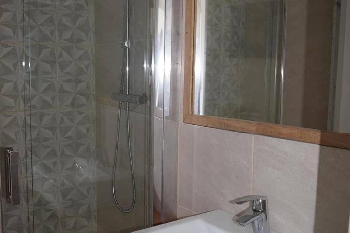 Gîte pour 4 personnes, avec jardin et balcon à Mouxy - 4