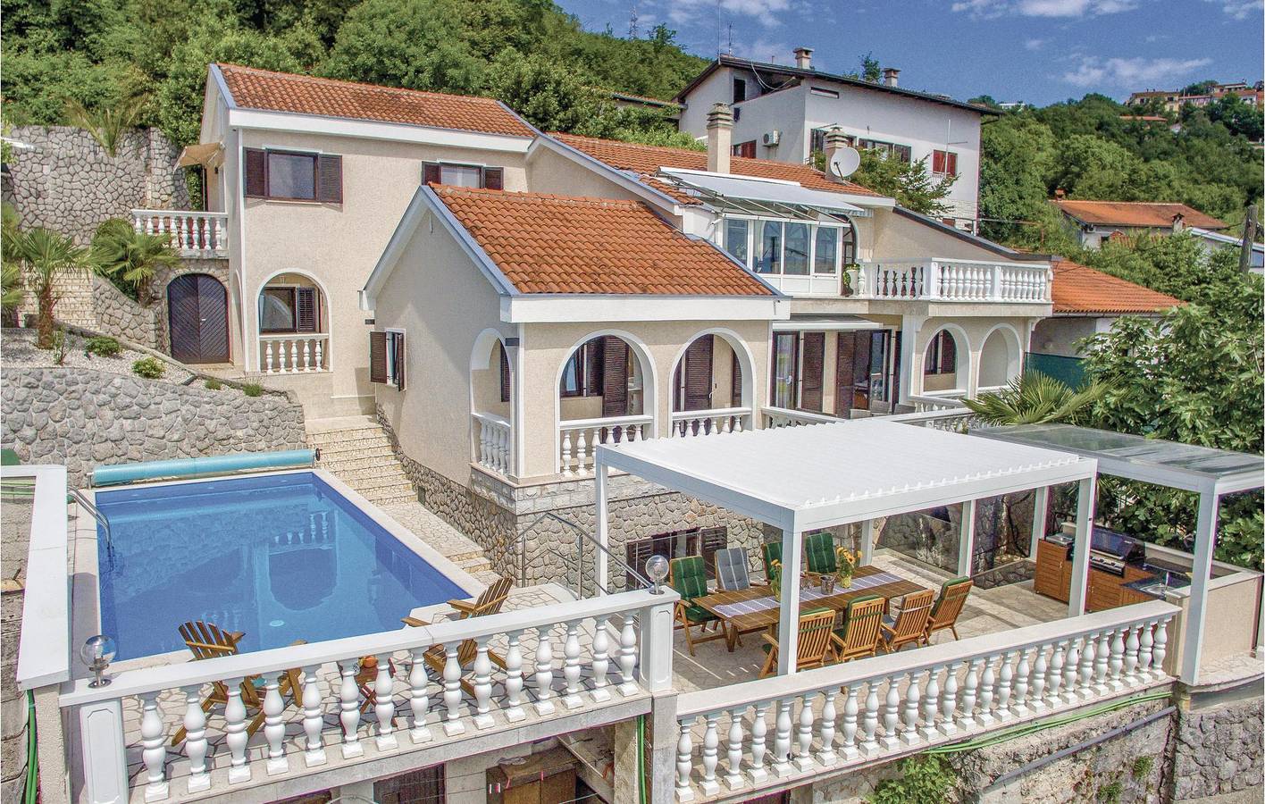 Casa de vacaciones para 16 personas con vistas in Općina Matulji, Opatija Riviera